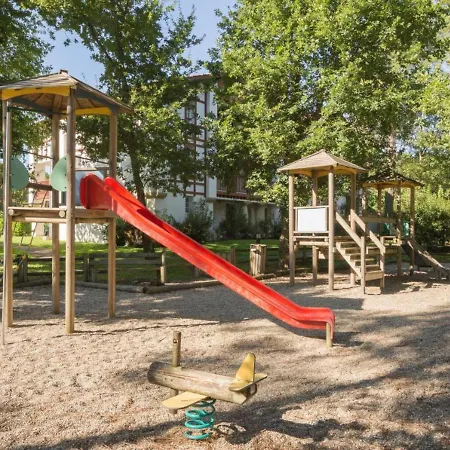 Appartement à Avec Piscine, Boulodrome Et Terrasse – 7 Personnes, Ménage Inclus - Fr-1-319-497 *