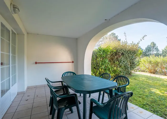 公寓 A Avec Piscine, Boulodrome Et Terrasse - 7 Personnes, Menage Inclus - Fr-1-319-497 *